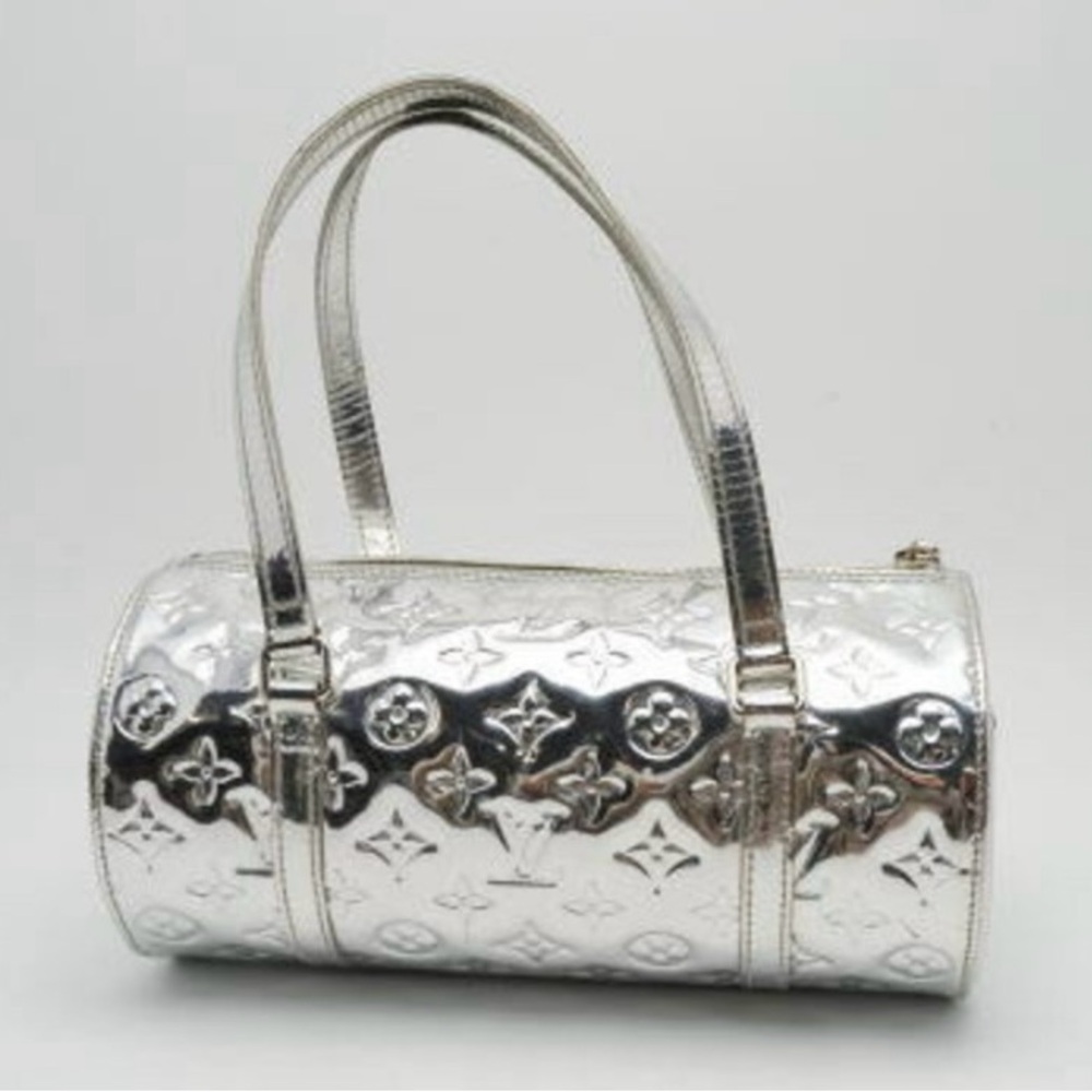 Small mini Silver Designer Women's Handbag-( must read details)